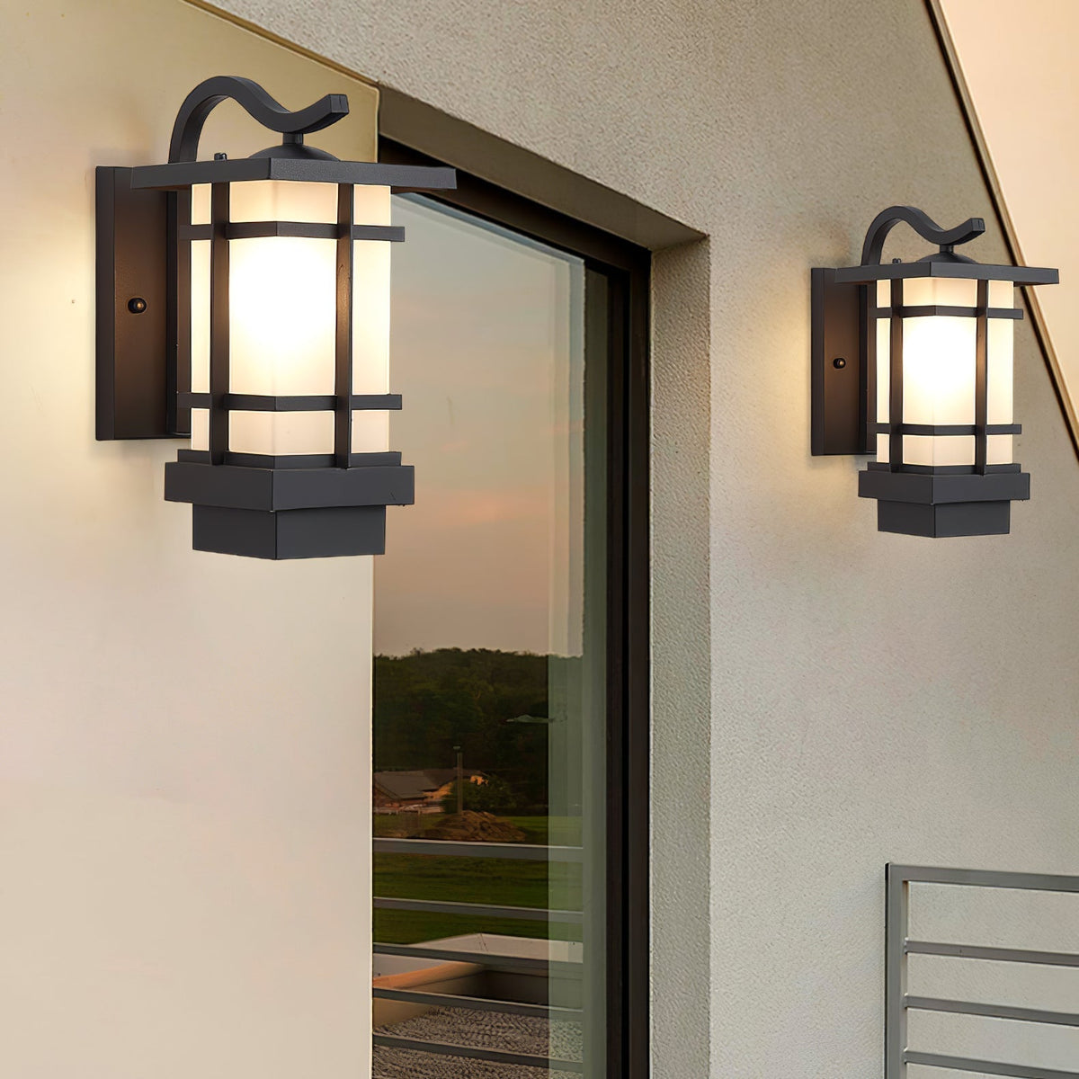 Aplique de pared exterior farol Jilaro – junto a un ventanal