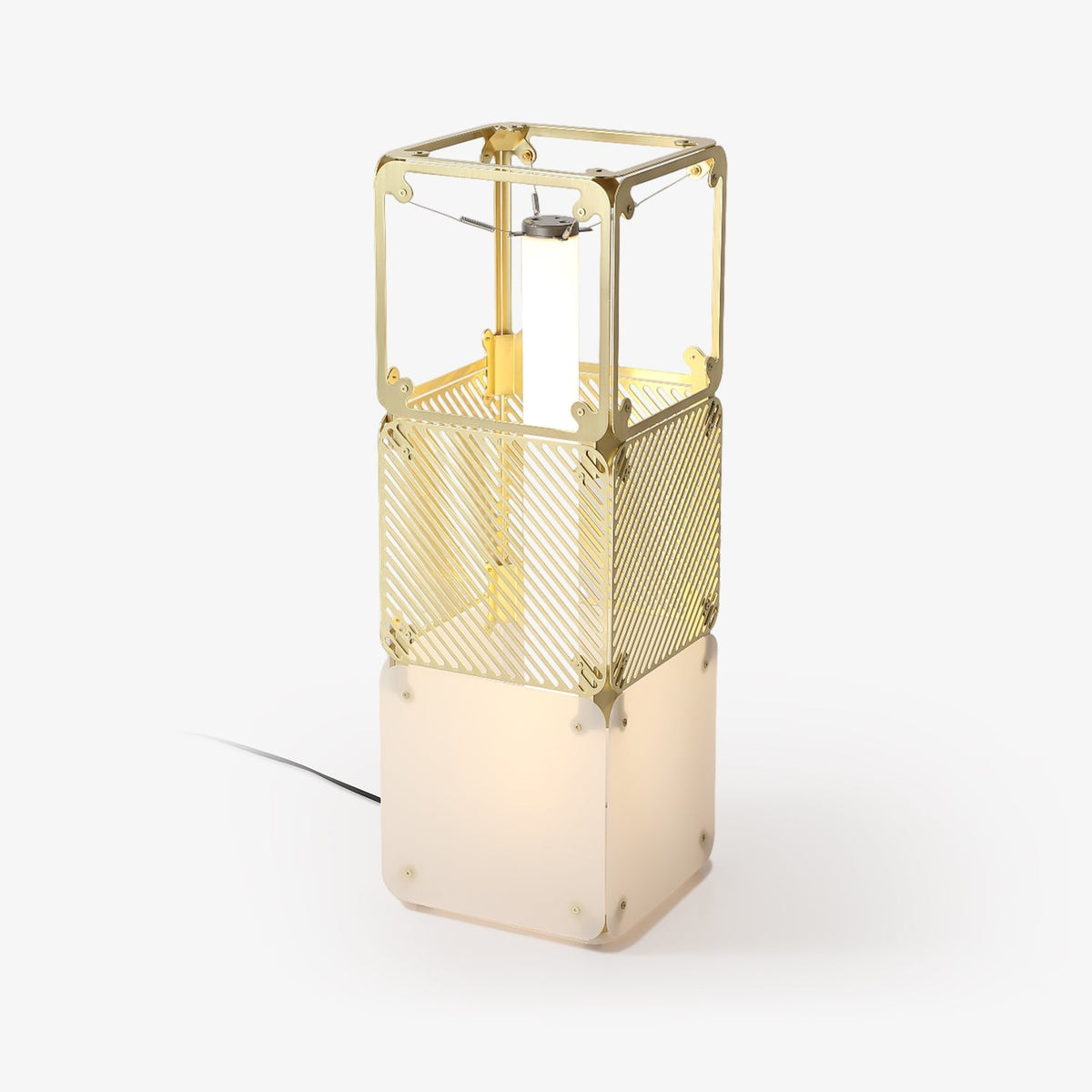 Lámpara de pie modular LED con cubos dorados y difusor blanco Sorina – vista principal