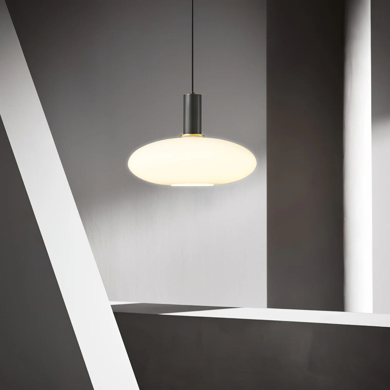Iluminación Colgante Moderna para Isla de Cocina - Diseño Elegante en Latón y Vidrio 12