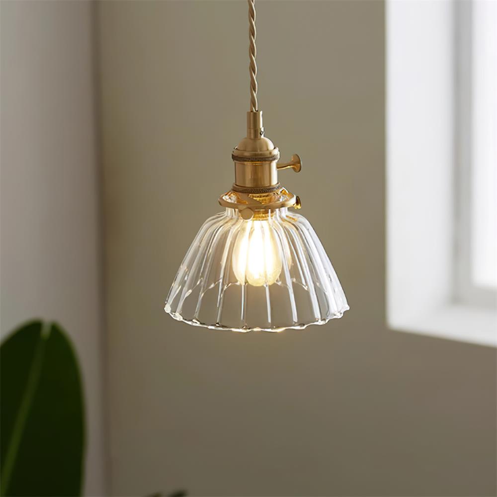 Lámpara colgante de cristal y latón Faroli – con pantalla de cristal acanalado