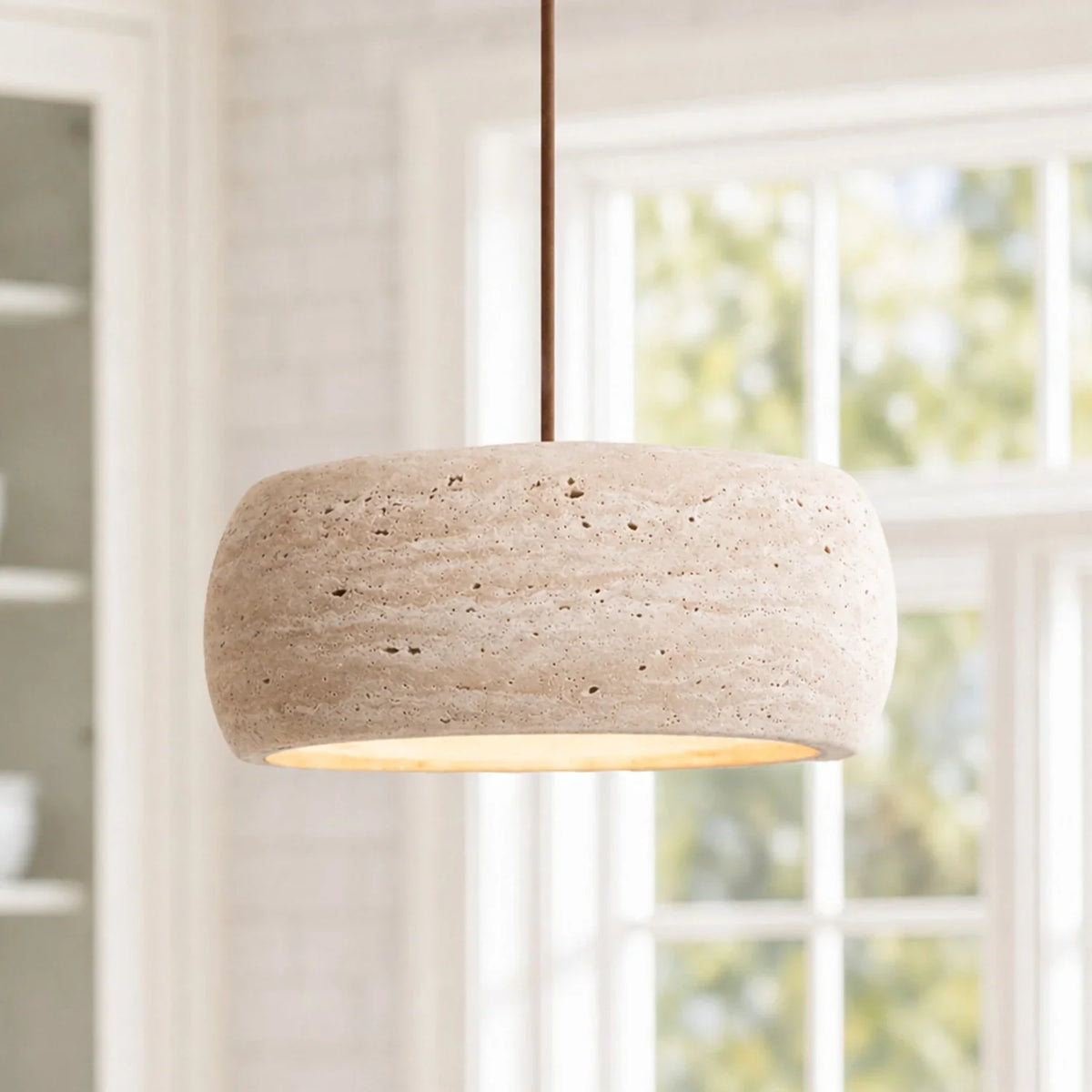 Lámpara colgante de travertino Rodela – Ø 30 × 11 cm, cilindro redondeado, 1 luz