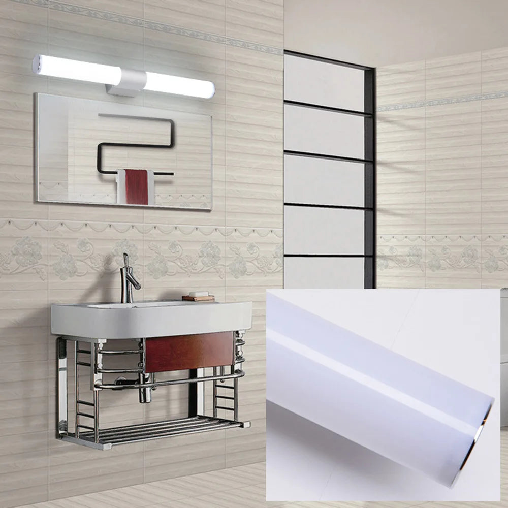 LuminaNova - Lámpara de Pared LED Moderna y Eficiente en Energía