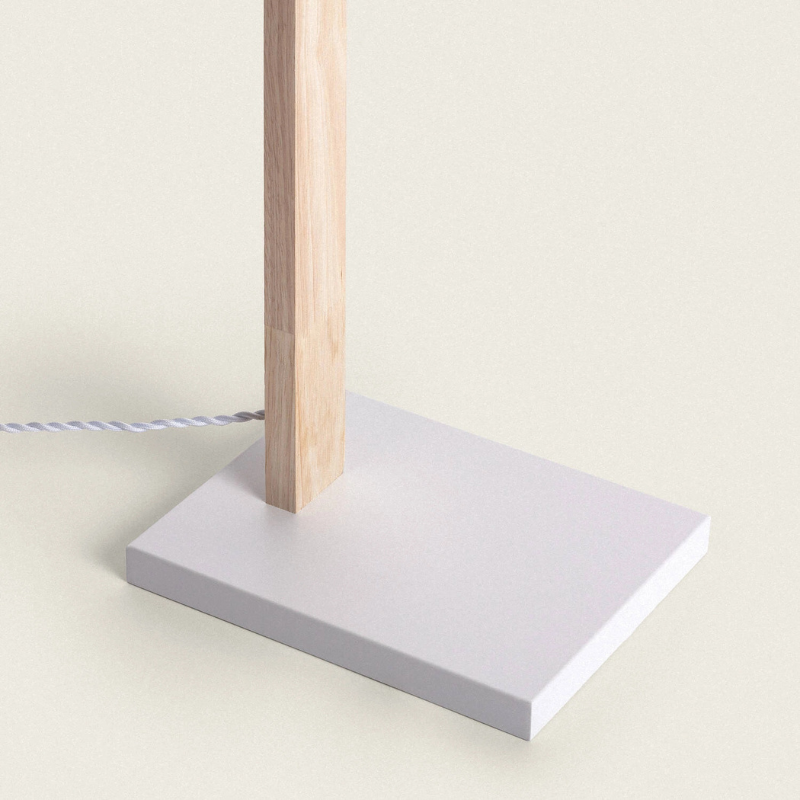 Lámpara de pie de madera Telmira con pantalla colgante blanca – detalle de la base cuadrada blanca