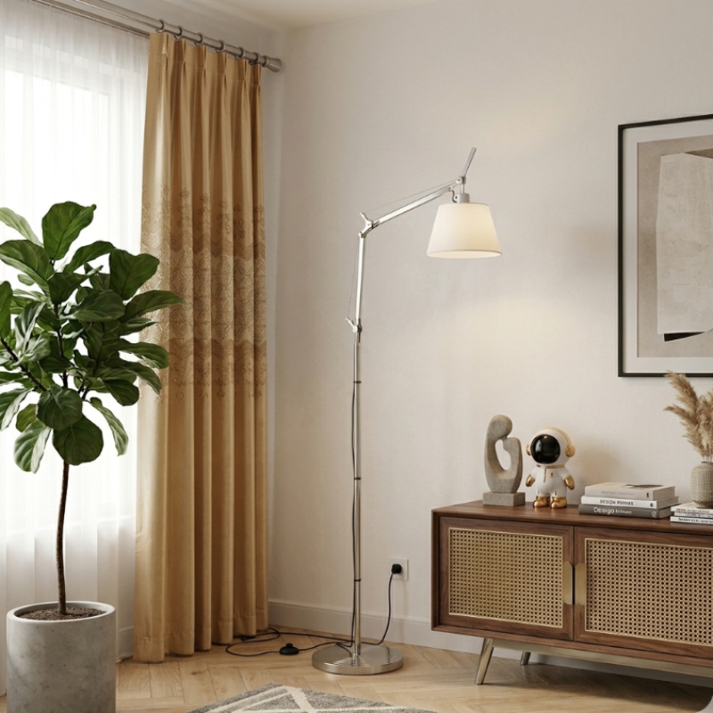 Lámpara de pie articulada Ruvento en un salón luminoso – imagen 2