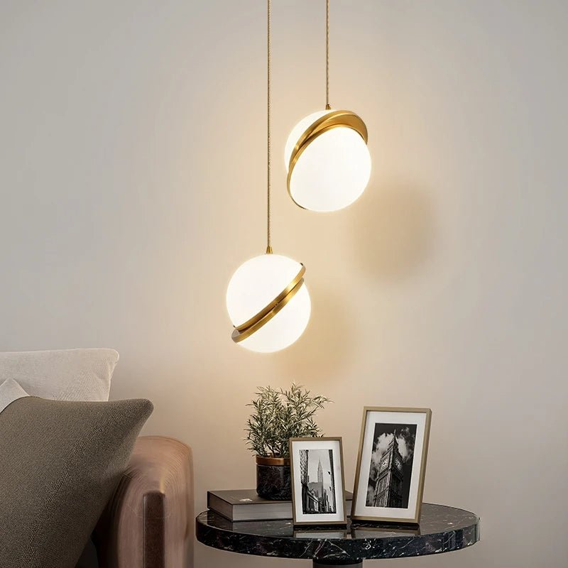 Orsa - Lámpara Colgante Crescent de Acrílico y Metal – Lámpara de Techo Moderna para Salones y Dormitorios