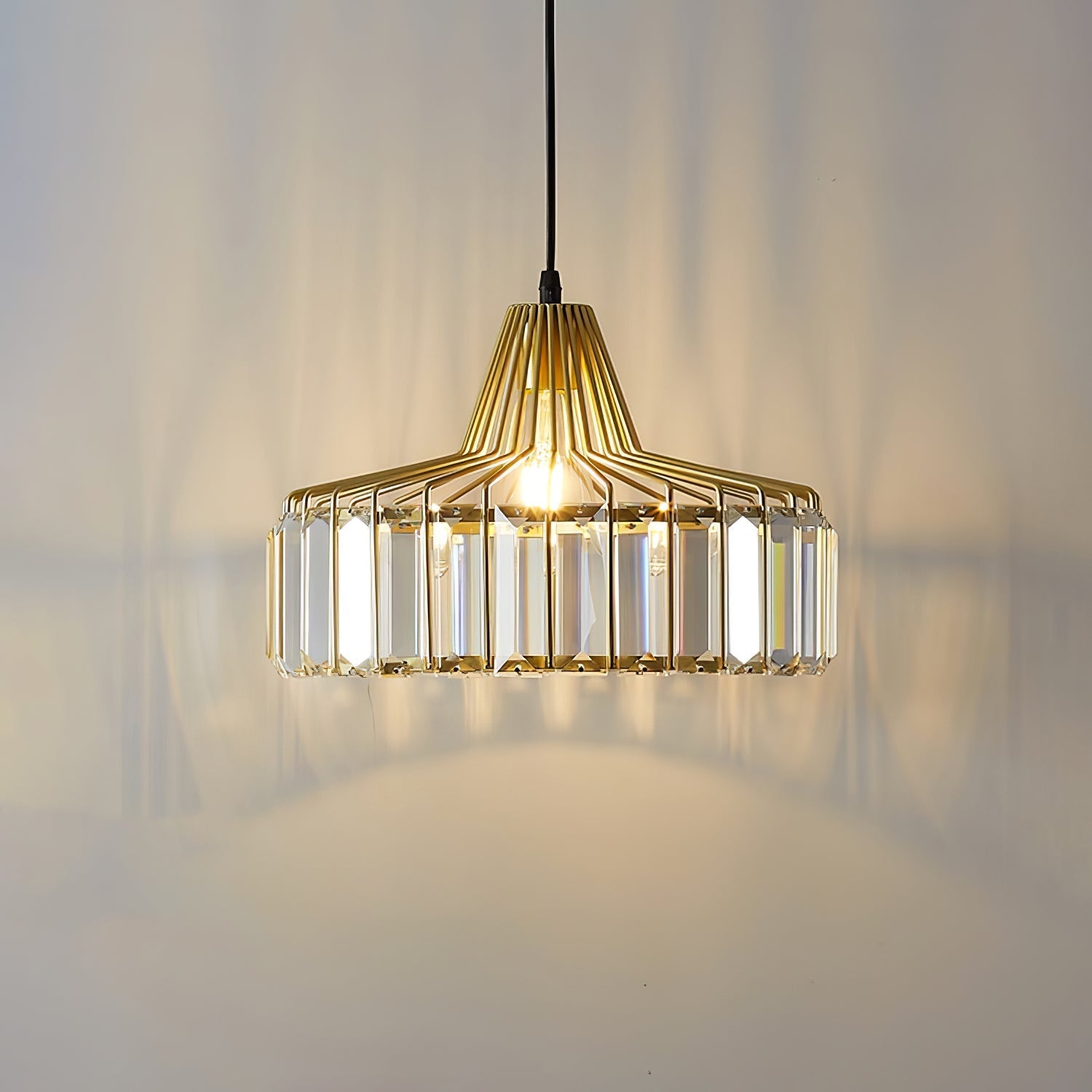 Lámpara Colgante Moderna de Cristal Negro con Acabado Elegante y Diseño Sofisticado 9