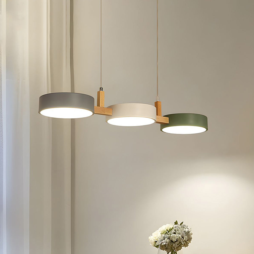 Lámpara Colgante Nórdica de Metal Cilíndrica con Múltiples Fuentes de Luz 1