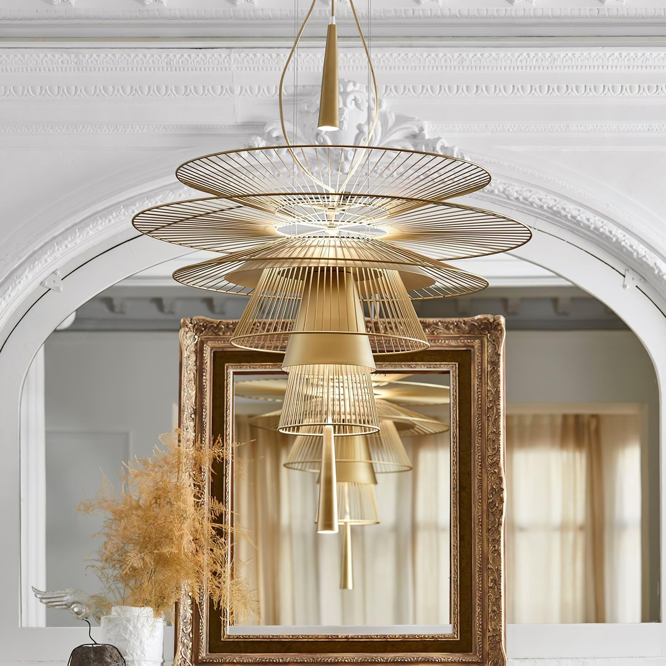 Lámpara de Araña Gravity Moderna con Iluminación LED en Dorado y Negro, Disponible en Dos Tamaños de 40 y 60 cm 2