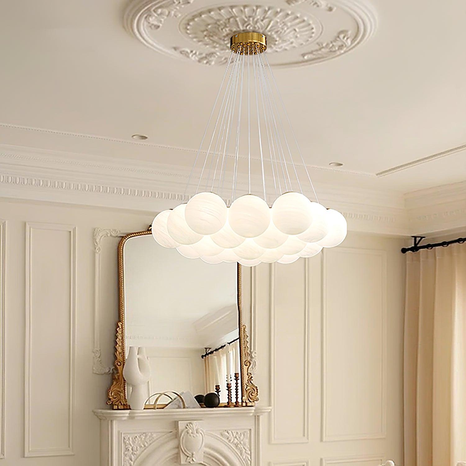 Lámpara de Araña de Cristal con Soporte de Metal Dorado y Pantallas de Vidrio Opalino 2