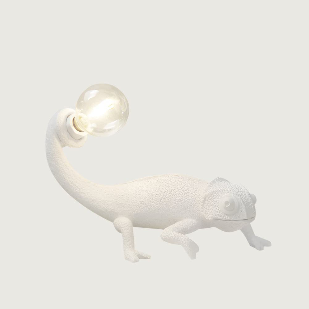 Lámpara de Mesa Camaleón de Resina con Luz LED – Diseño Único y Colorido para Interiores 1