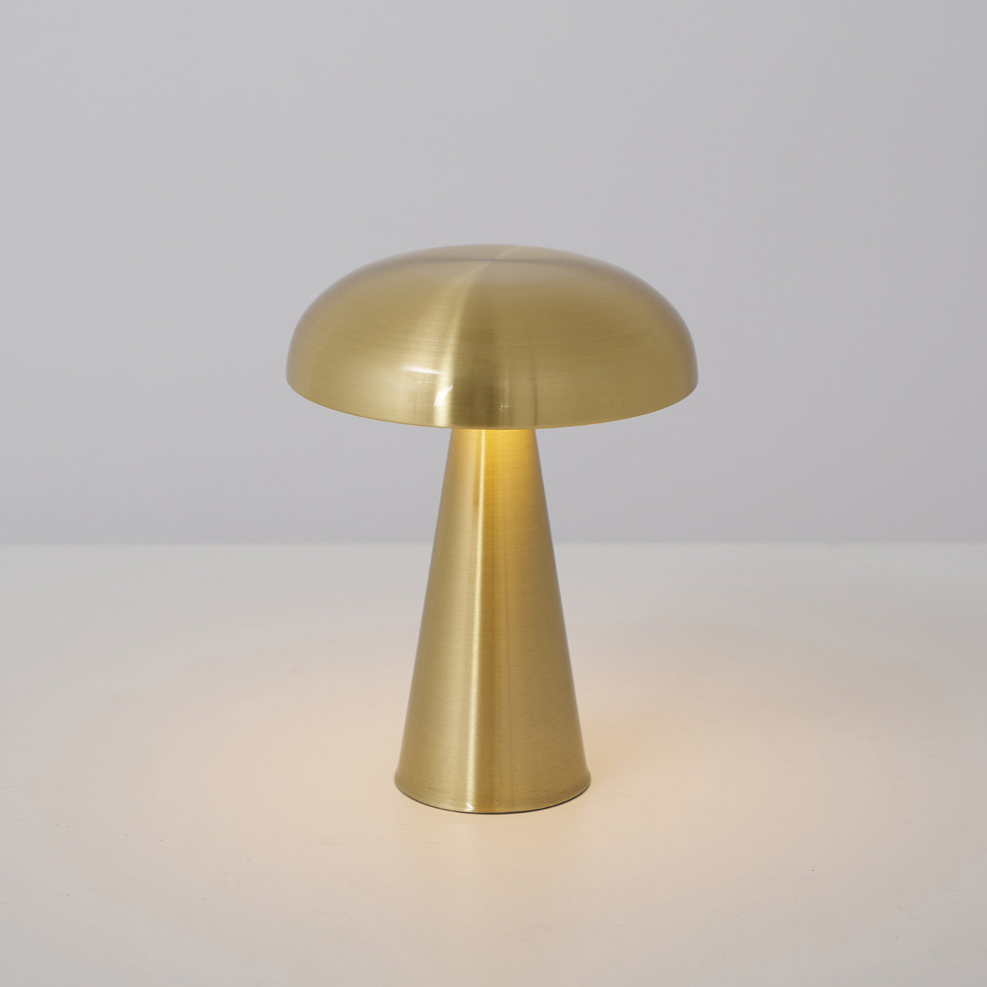 Lámpara de Mesa Como con Diseño Elegante y Luz LED Integrada – Varios Colores Disponibles 0