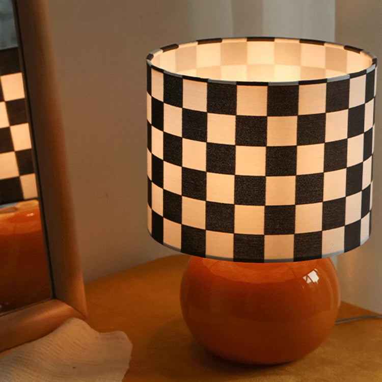 Lámpara de Mesa Diseño Ajedrez con Base de Vidrio Transparente – Estilo Moderno para Interiores, Compatible con Bombillas LED 6
