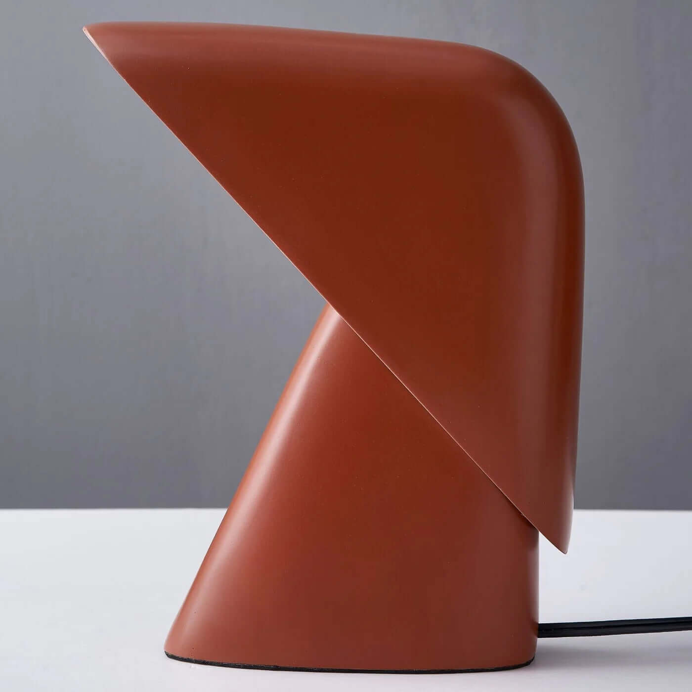 Lámpara de Mesa Elegante con Pantalla Ajustable y Luz Cálida 2700k - Ideal para Decoración y Ambientes Sofisticados 2