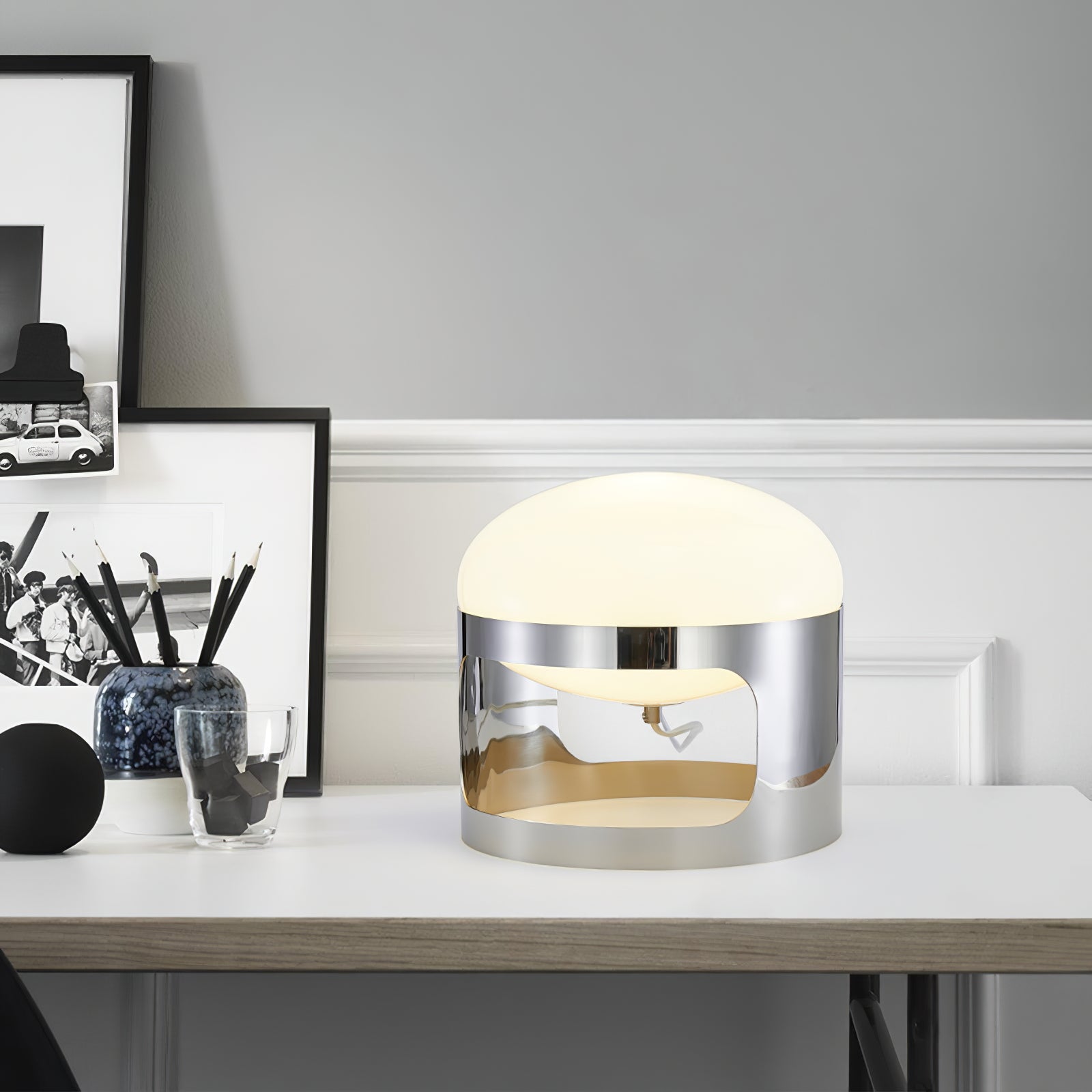 Lámpara de Mesa KD27 de Acero Inoxidable y Acrílico – Diseño Moderno en Color Plateado 5