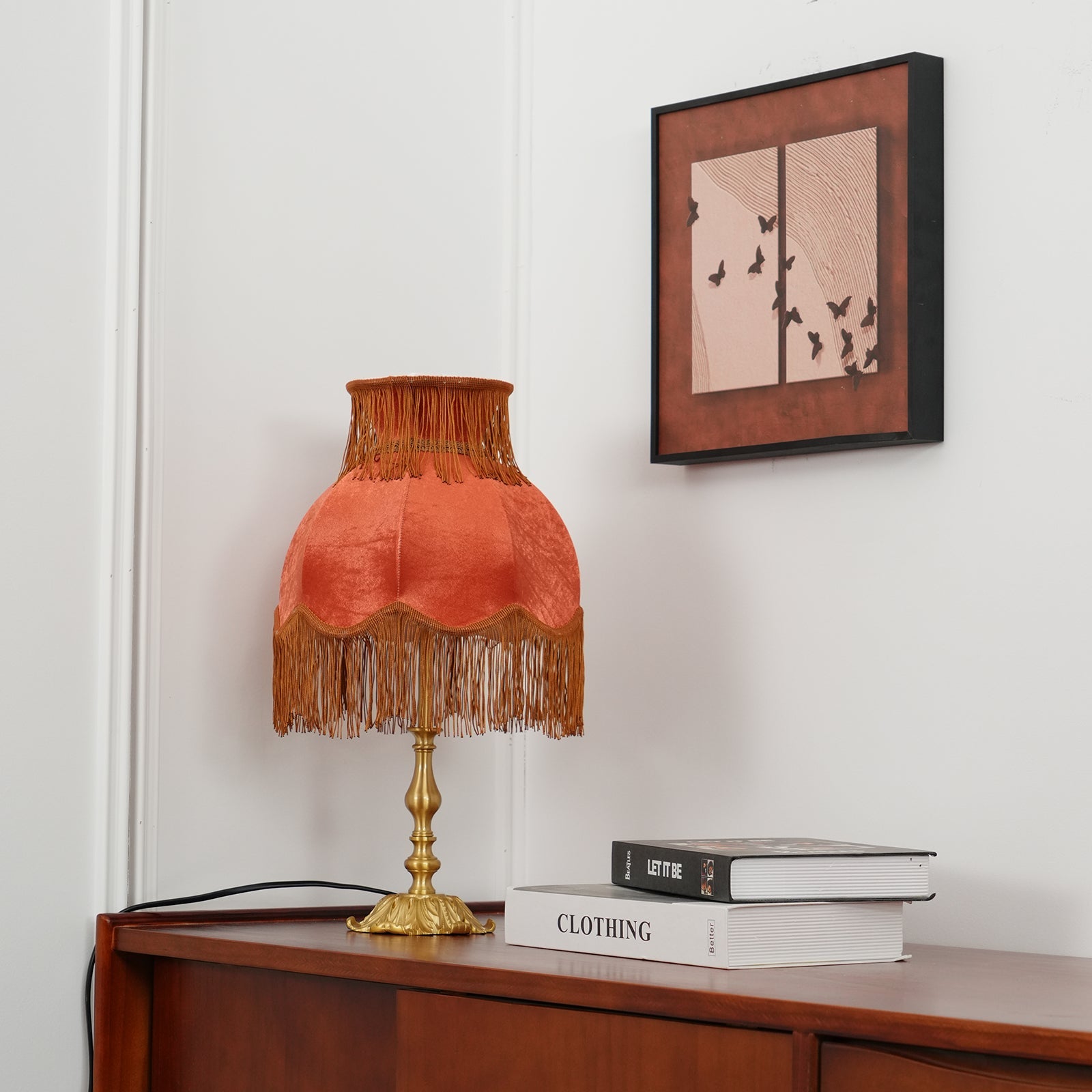Lámpara de Mesa Lanna con Borlas de Franjas y Pantalla de Terciopelo Café 8