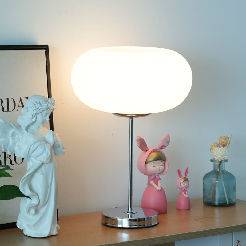 Velomi - Lámpara de Mesa Minimalista Plata con Luz LED - Diseño Moderno para Mesita de Noche y Espacios Reducidos