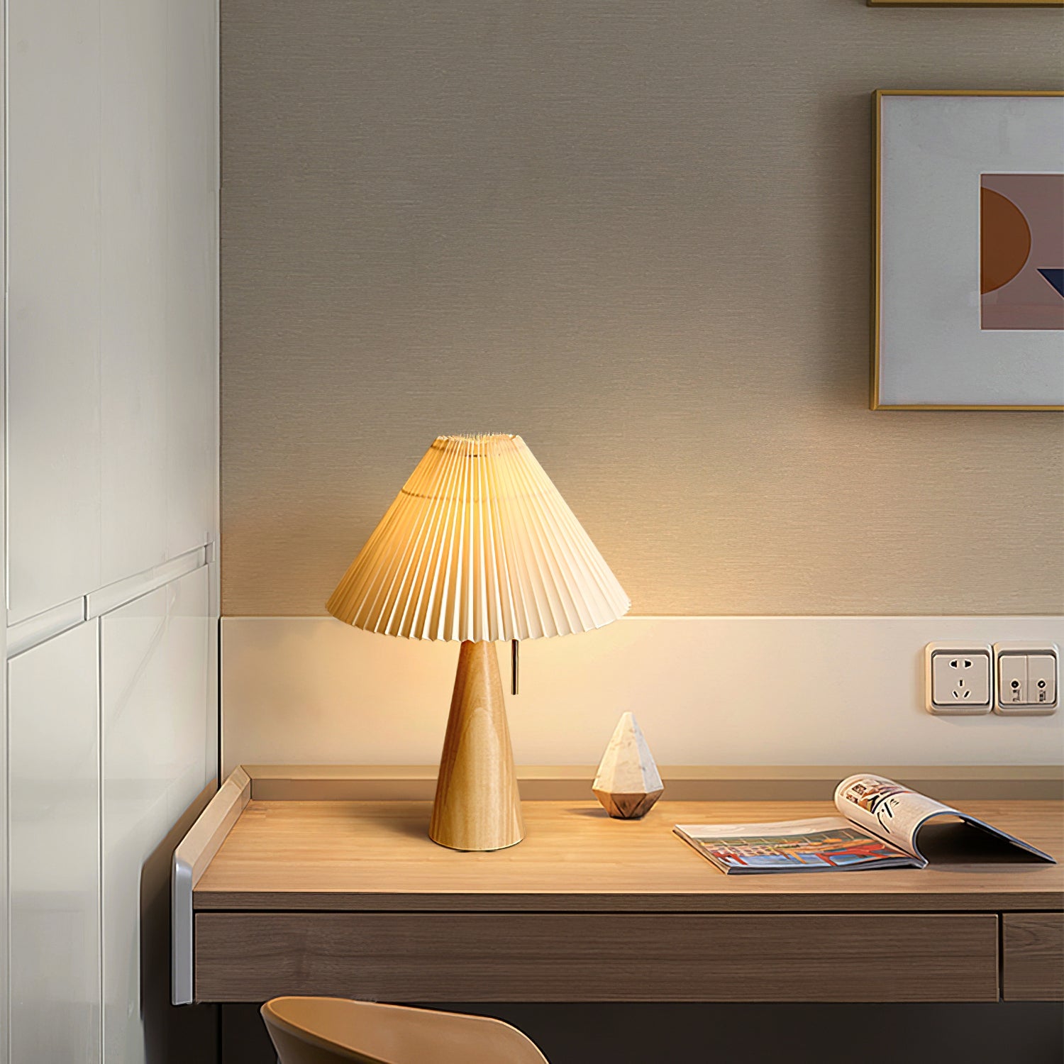 Lámpara de Mesa Moderna con Base de Madera y Pantalla de Lino - Diseño Contemporáneo 8