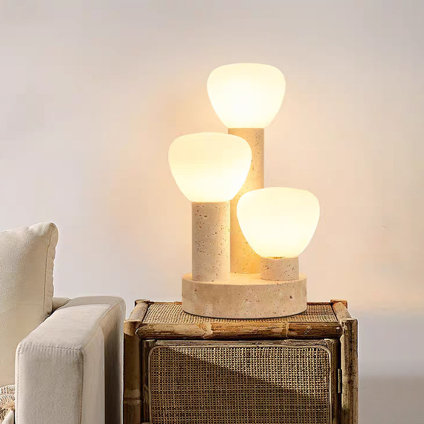 Lámpara de Mesa Moderna con Pantalla de Vidrio y Base de Travertino, 25 cm Diámetro, Beige y Blanco - Ideal para Mesitas de Noche 4