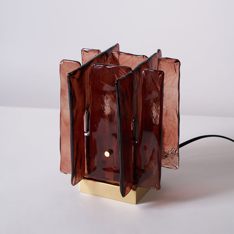 Lámpara de Mesa Moderna de Vidrio Ámbar y Metal Bronceado - Diseño Elegante para Interiores 0