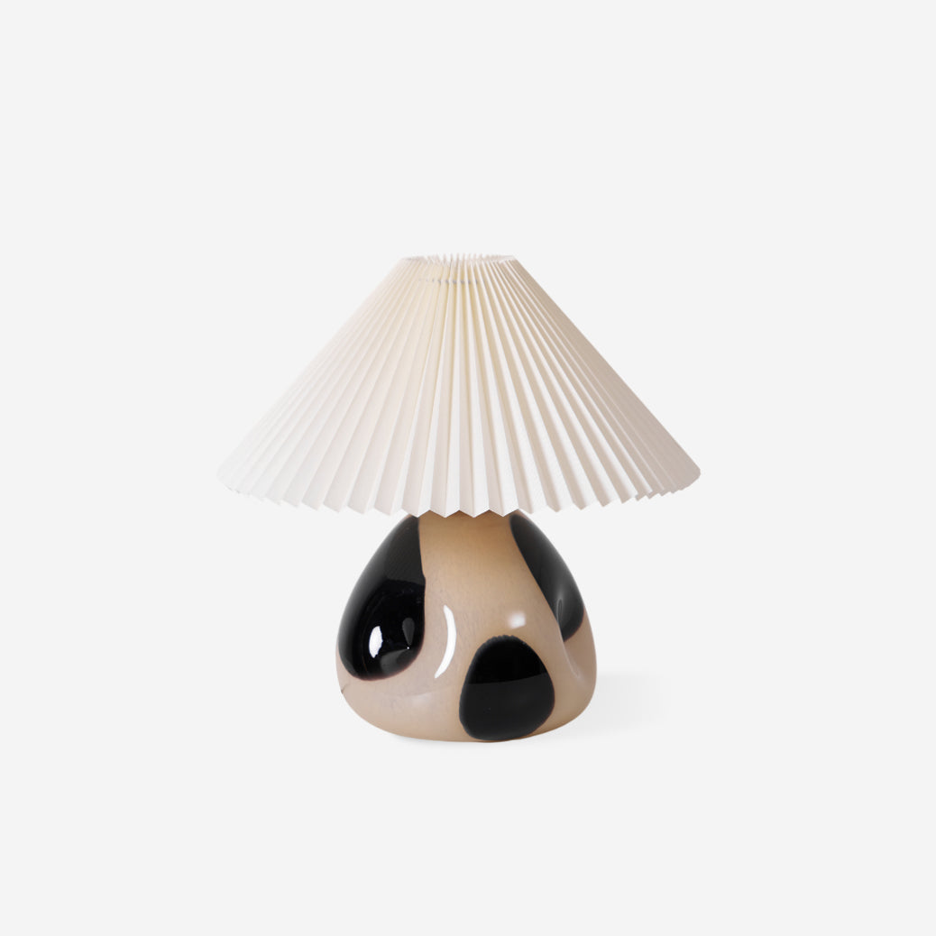 Lámpara de Mesa Pleated Cavolo de Vidrio en Negro y Blanco, Diseño Elegante para Iluminación Acogedora y Funcional 1