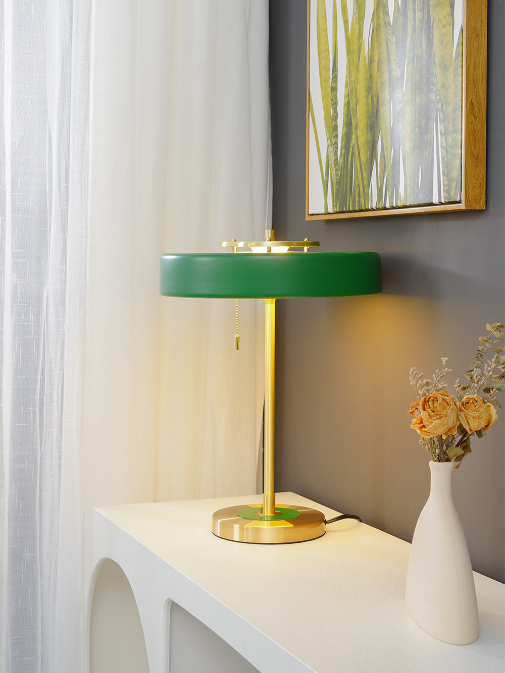 Lámpara de Mesa Revolve con Difusor Acrílico y Base de Metal – Estilo Contemporáneo 7