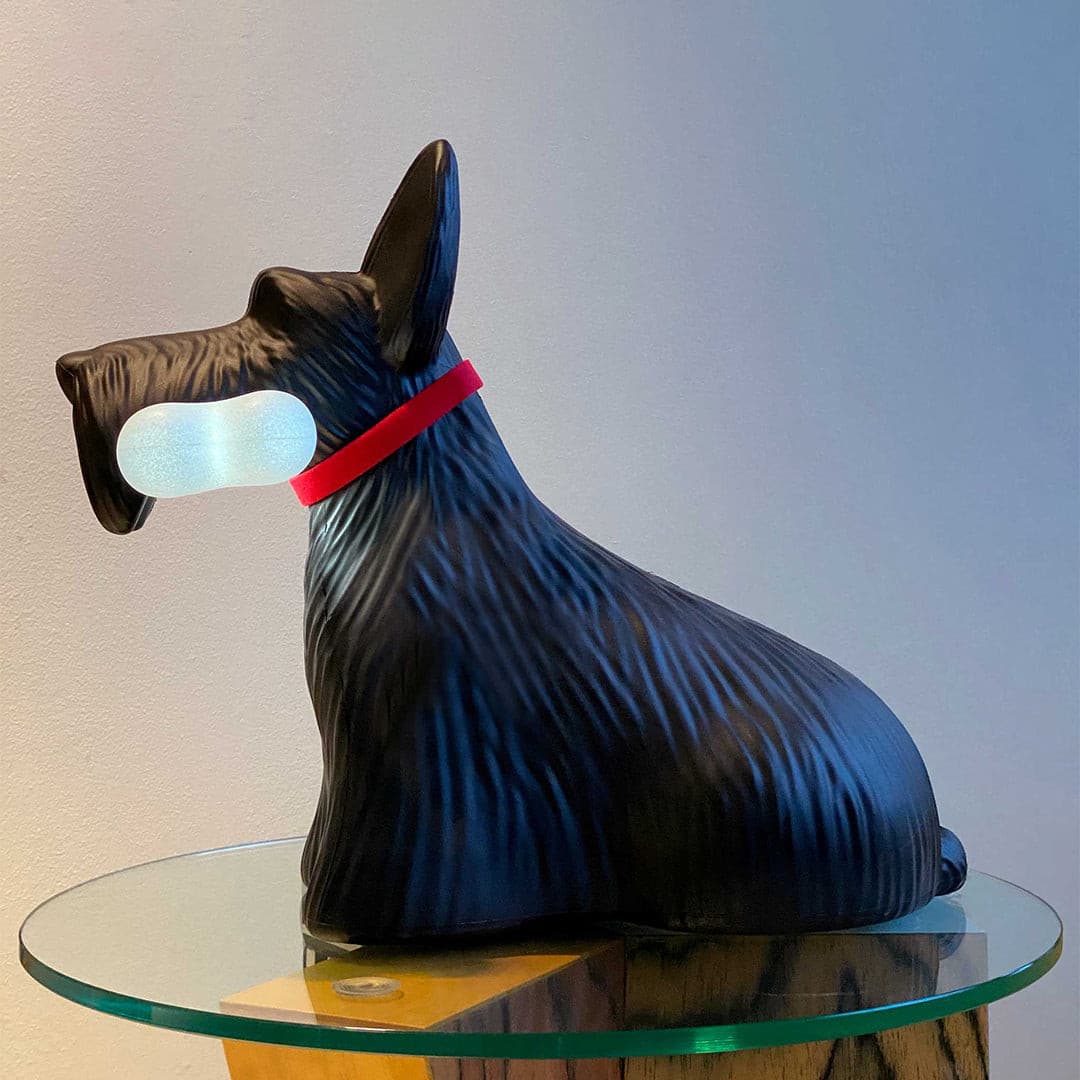 Lámpara de Mesa Scottie con Diseño Divertido y Luz LED Integrada - 43 cm 7