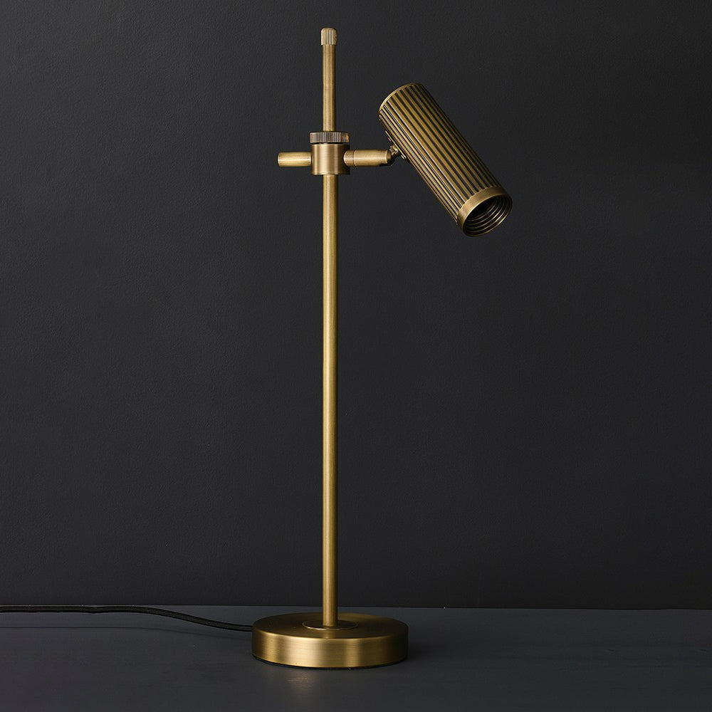Lámpara de Mesa de Cobre Elegante con Base de Cobre y Diseño Minimalista 0