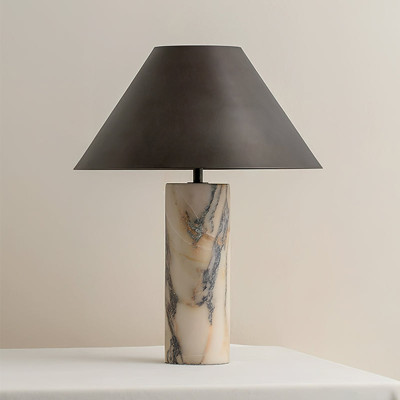 Lámpara de Mesa de Mármol Blanco con Pantalla de Tela Negra – Diseño Moderno 0