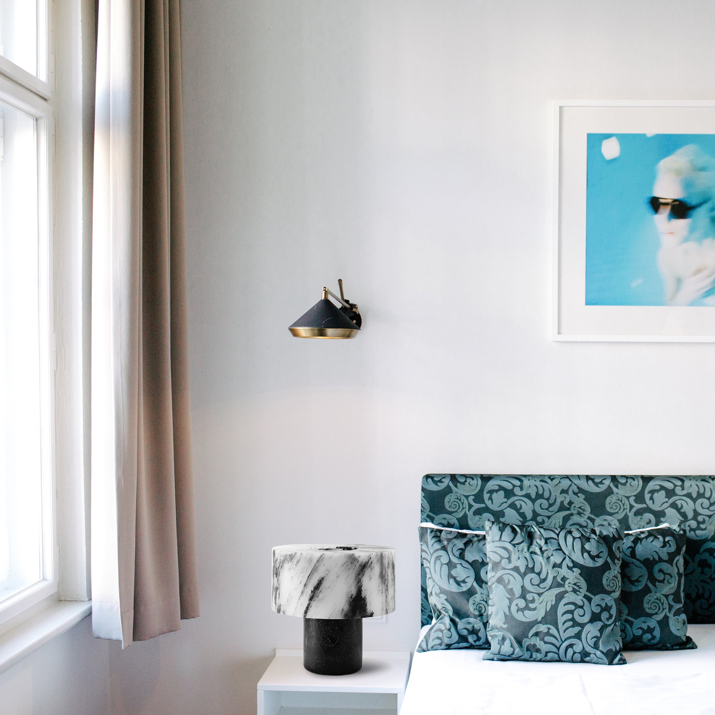 Lámpara de Mesa de Mármol Gris y Negro con Diseño Gótico – Tamaño Estándar 38cm 2