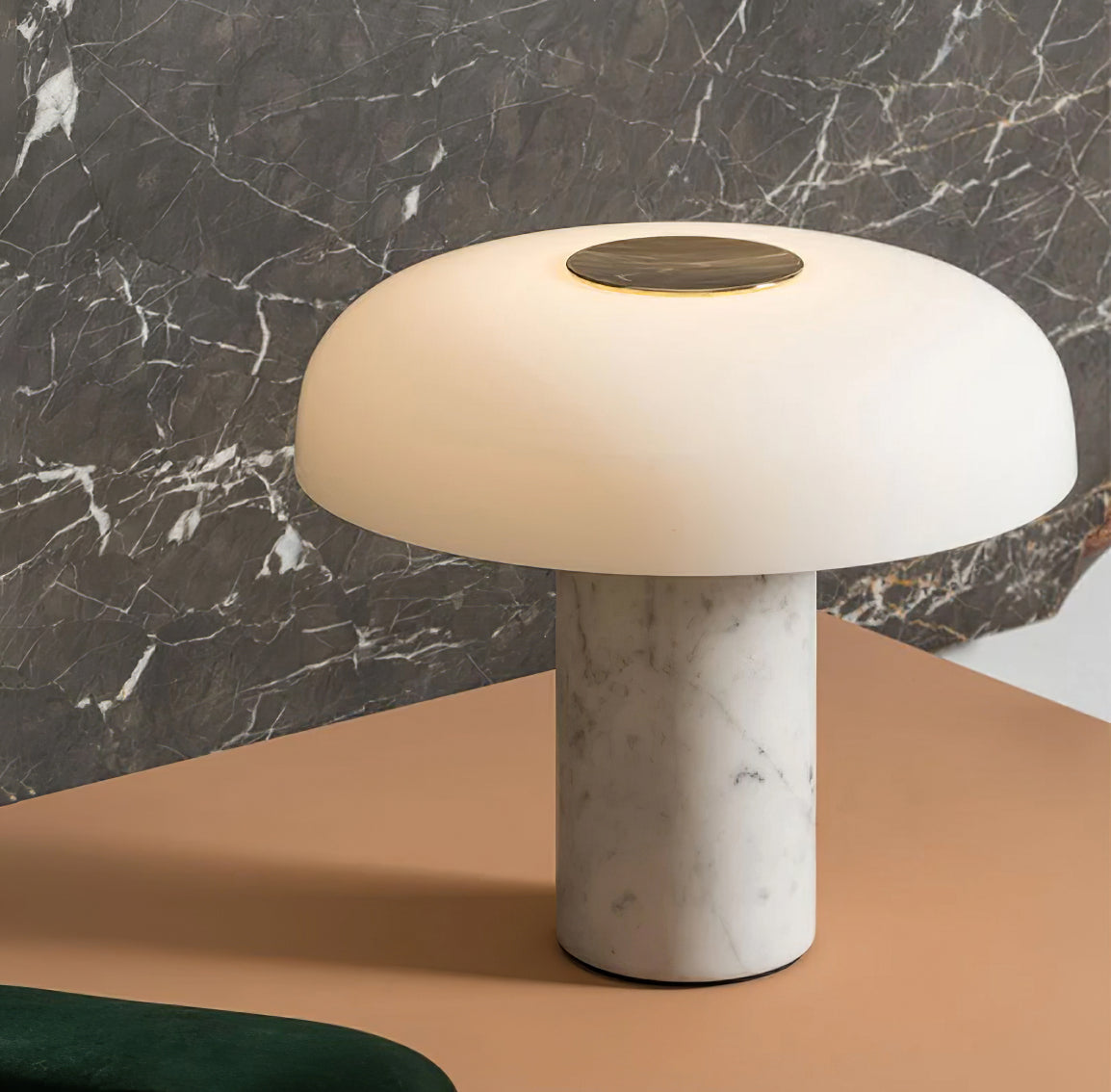 Lámpara de Mesa de Mármol y Vidrio – Diseño Elegante para Iluminación Interior 3