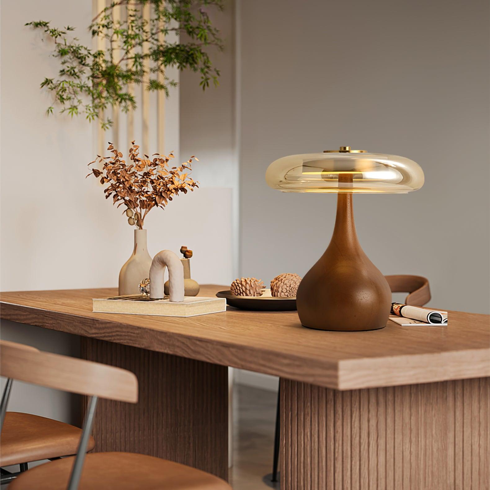 Lámpara de Mesa de Vidrio con Base de Madera y Acabado en Latón – Diseño Moderno para Mesita de Noche y Escritorio 3