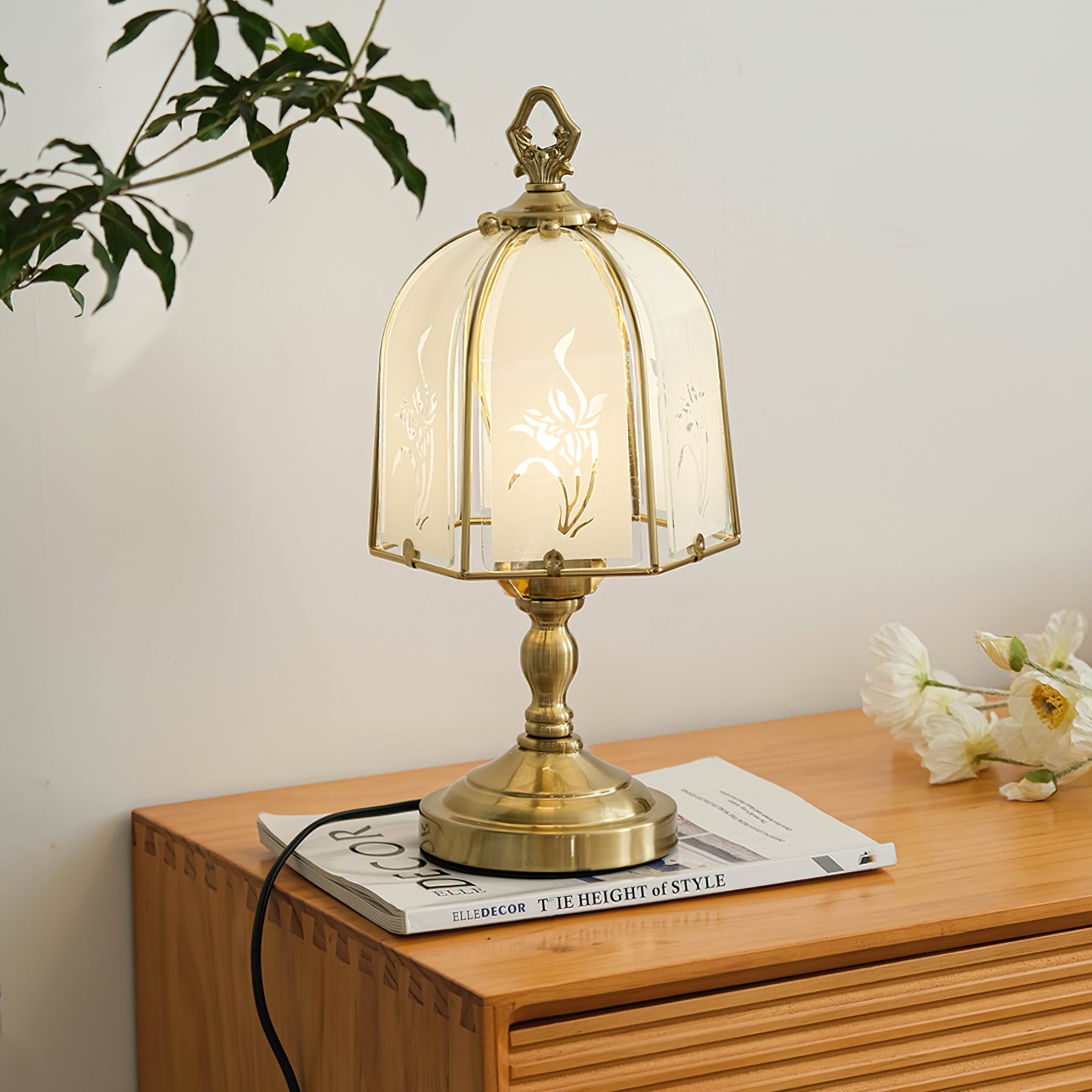 Lámpara de Mesa de Vidrio con Diseño de Orquídea, Elegante y Sofisticada, Ideal para Mesas y Rincones, Compatible con Bombillas LED 1