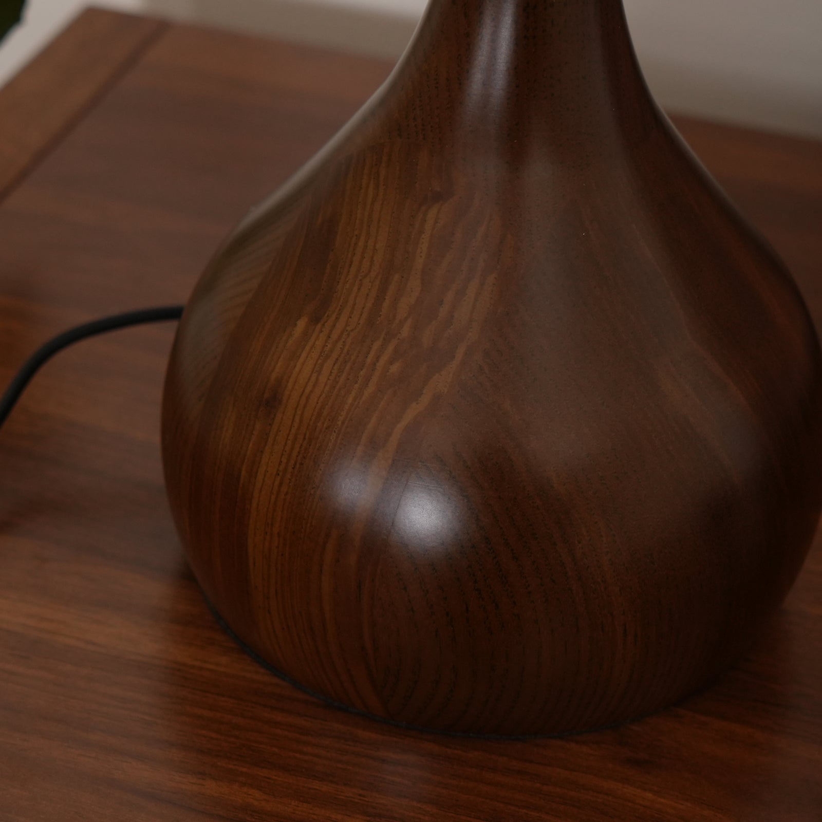 Lámpara de Mesa de Vidrio con LED y Temperaturas de Color Ajustables en Latón y Madera – Iluminación Sobremesa Elegante para Hogar 7