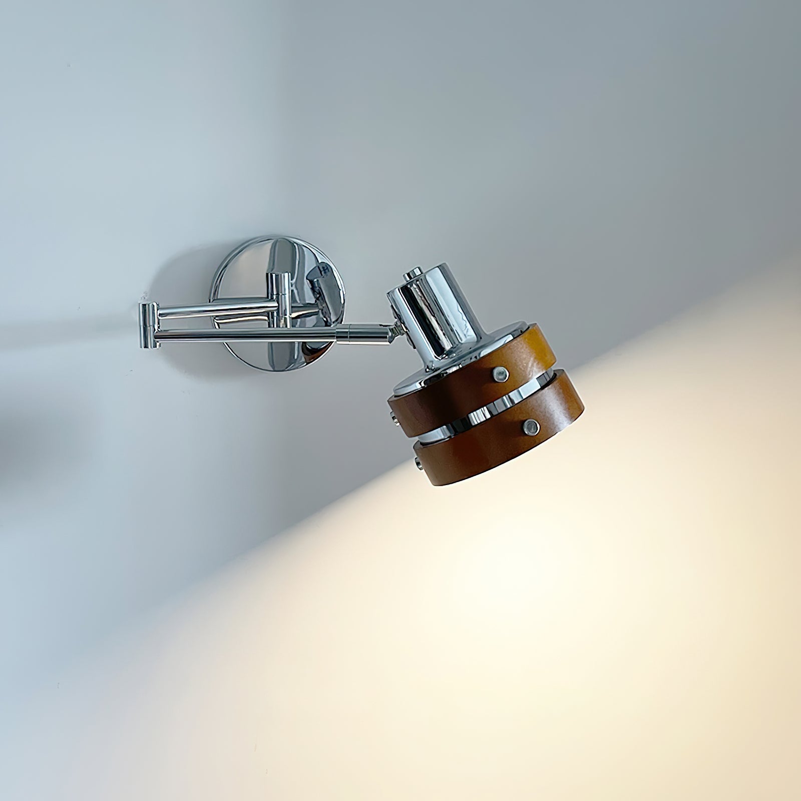 Lámpara de Pared Ajustable de Metal con Brazo Móvil – Ideal para Lectura y Espacios de Trabajo 0