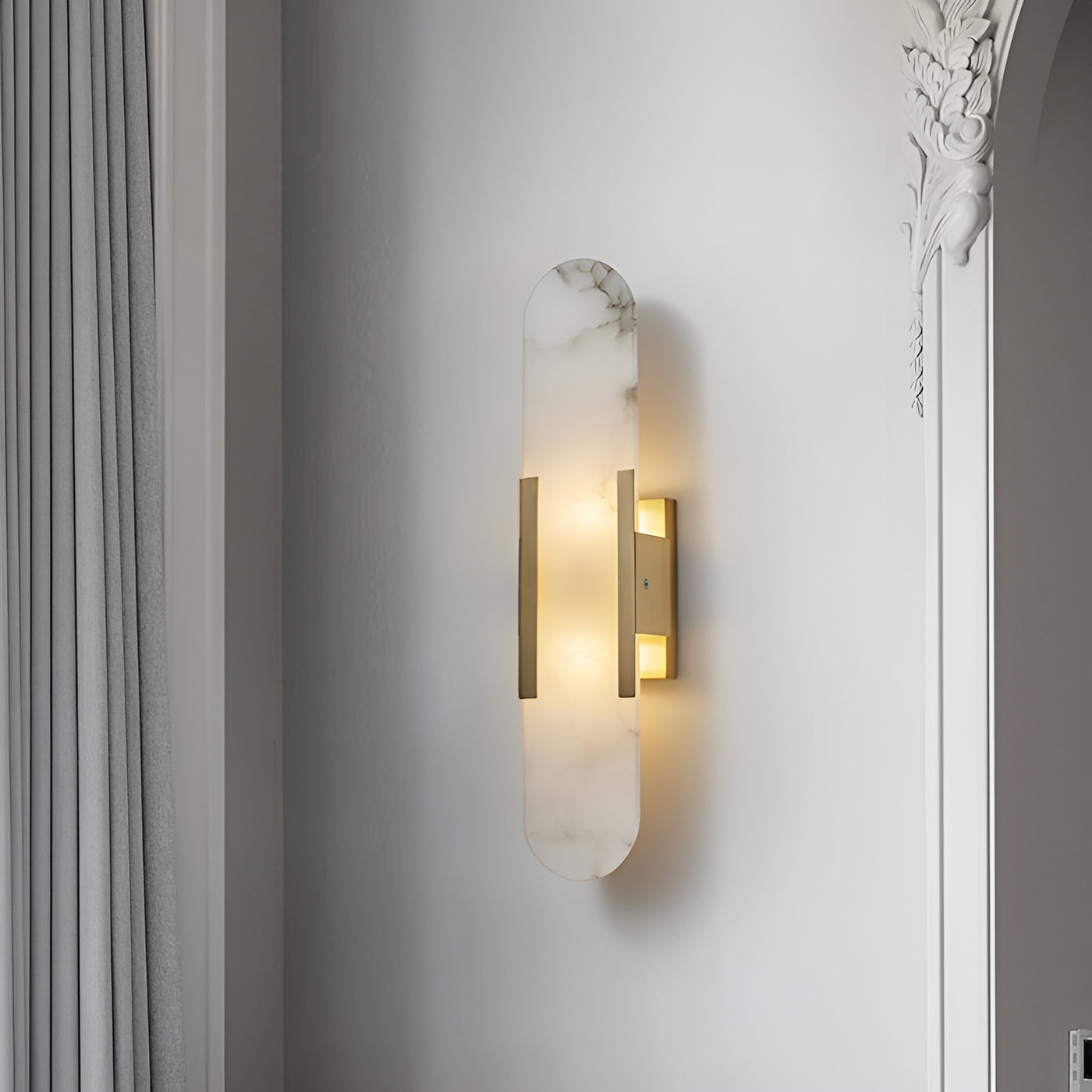 Lámpara de Pared Alargada de Alabastro y Latón - Aplique Pared Moderno para Iluminación Elegante y Sofisticada 2