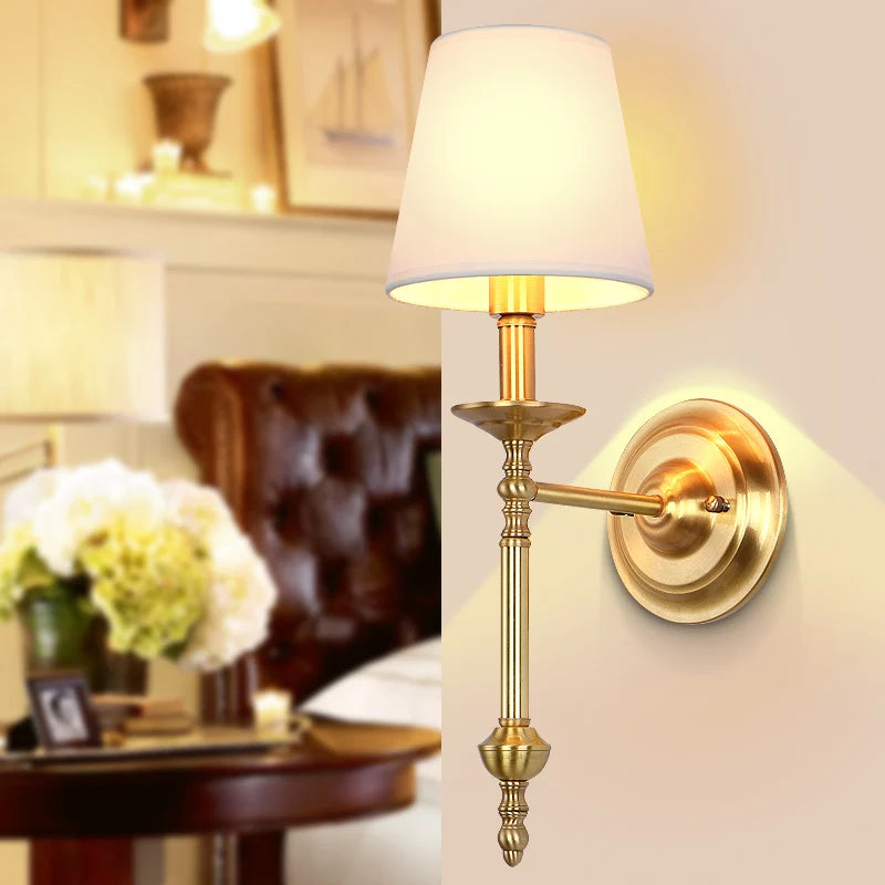 Lámpara de Pared Clásica RetroLuxe – Aplique de Pared de Metal y Tela, Diseño Tradicional para Iluminación Elegante en el Hogar 0