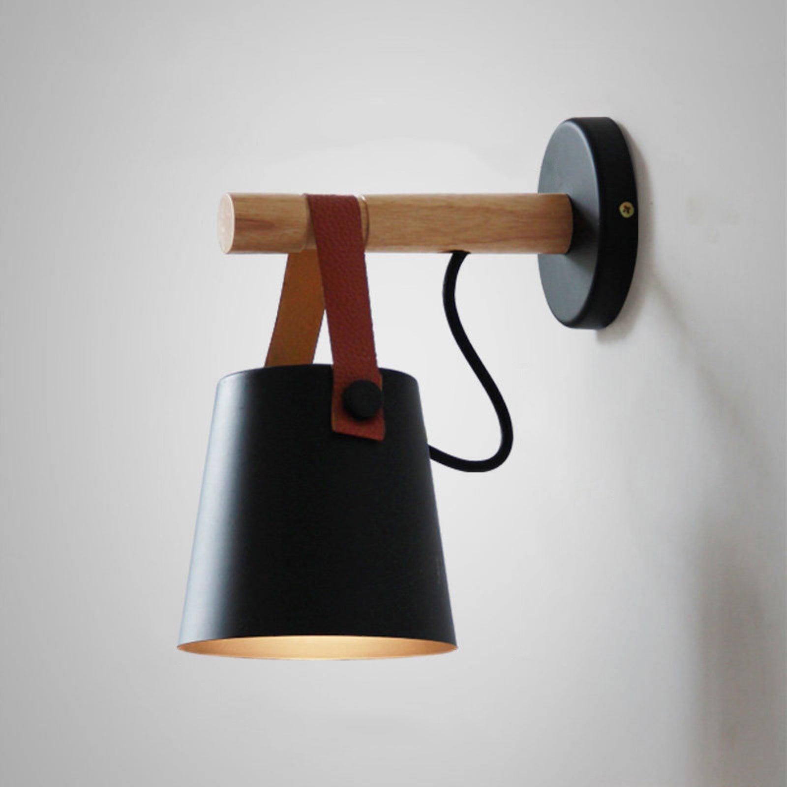 Lámpara de Pared Conical de Madera Escandinava con Luz LED Eficiente y Soporte de Cuero para Interiores 1