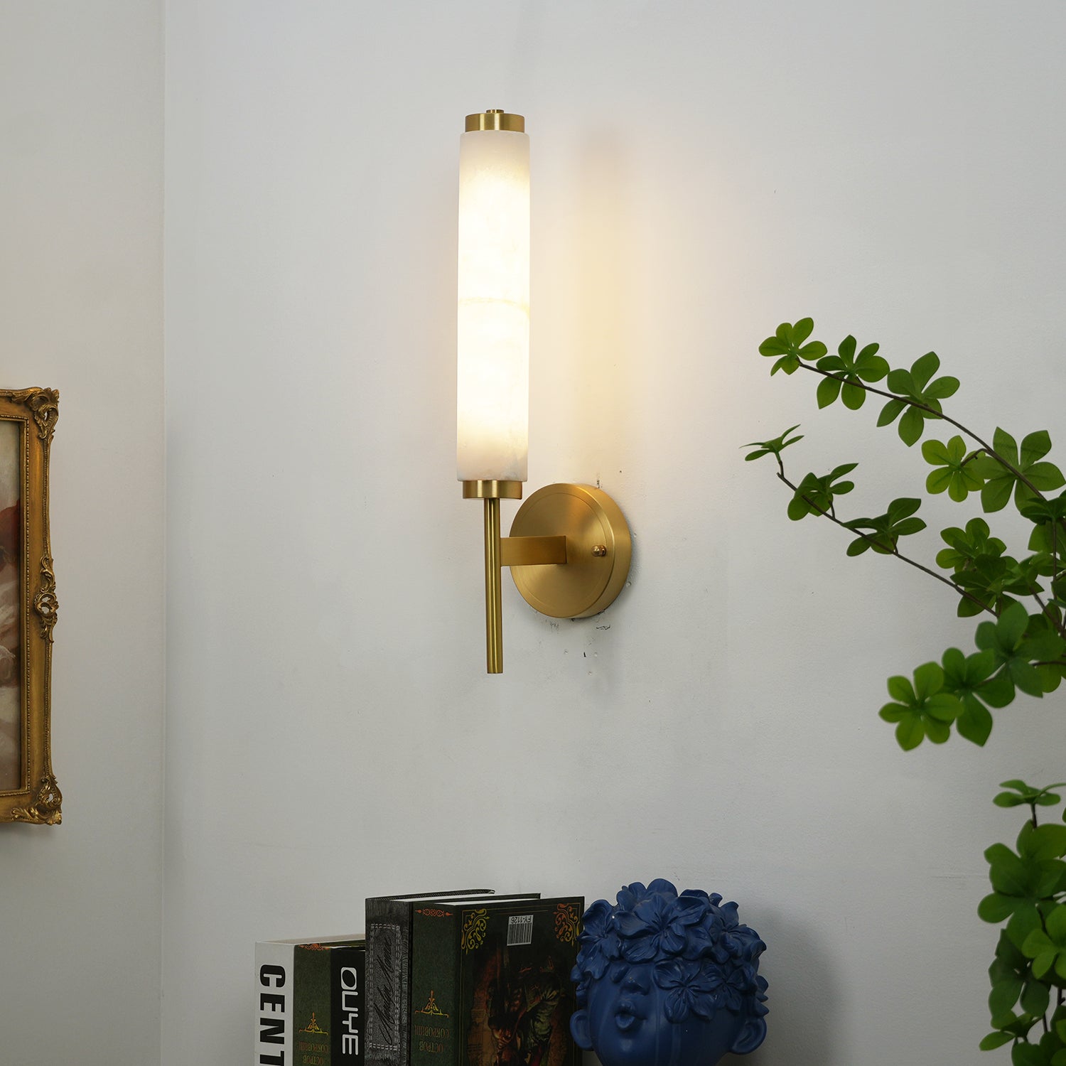 Lámpara de Pared Estilo Vela de Alabastro Brindisi con Acabado en Latón 3