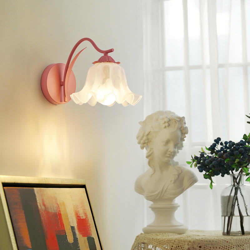Lámpara de Pared Floral Retro Francesa para Jardín - Aplique de Pared en Metal y Acrílico, E27, 5W, Disponible en Rosa, Amarillo y Verde 1