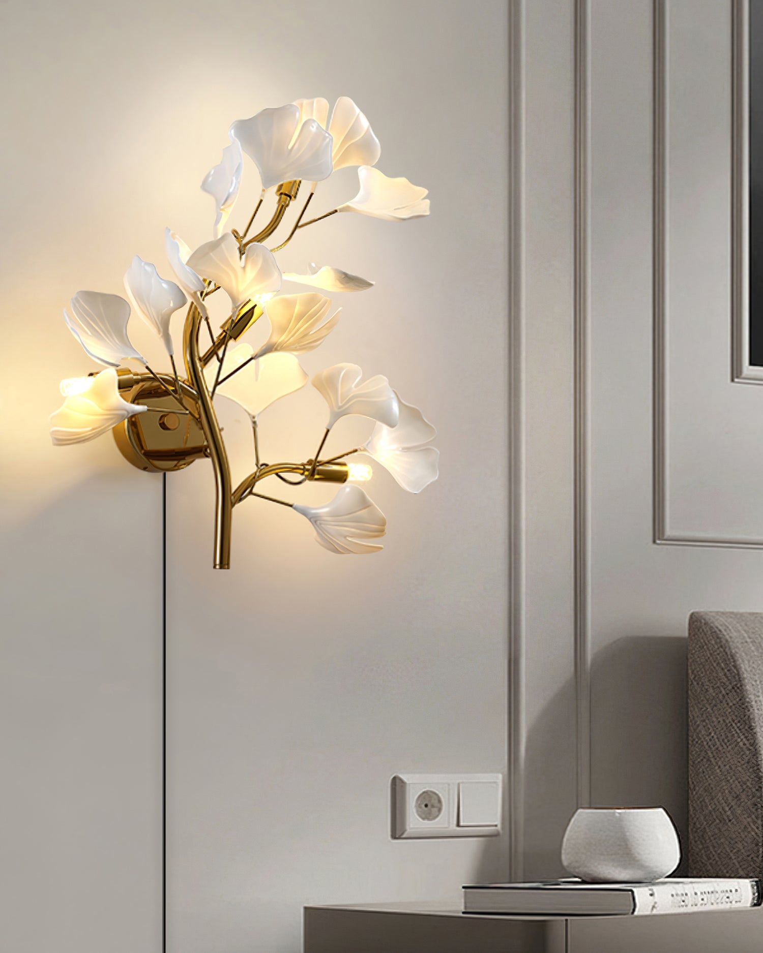 Lámpara de Pared Ginkgo Neiman con Diseño Orgánico y Luz Ambiental - Oro y Blanco 2