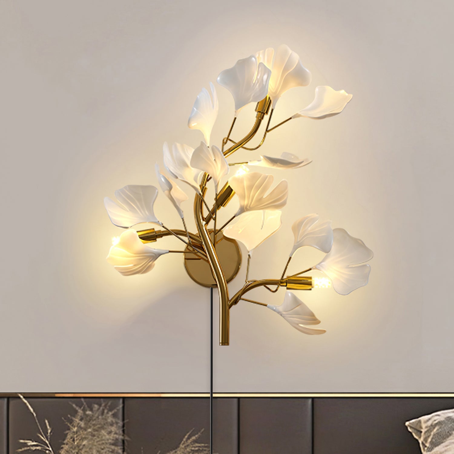 Lámpara de Pared Ginkgo Neiman con Diseño Orgánico y Luz Ambiental - Oro y Blanco 7