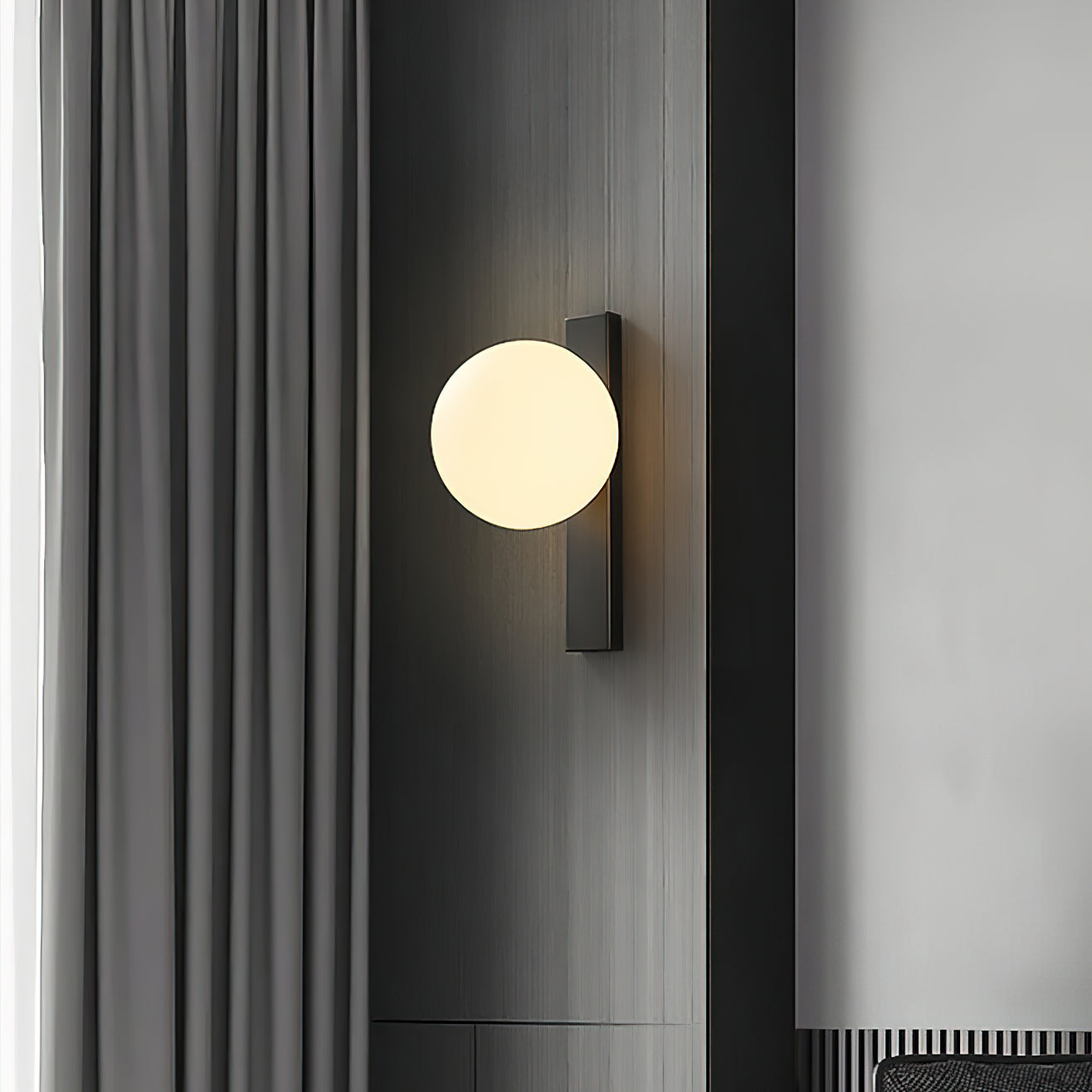 Lámpara de Pared LED Moderna Circ 3720, Difusor Esférico, Acabado Negro, Ideal para Interiores, 15.7 cm Diámetro 2