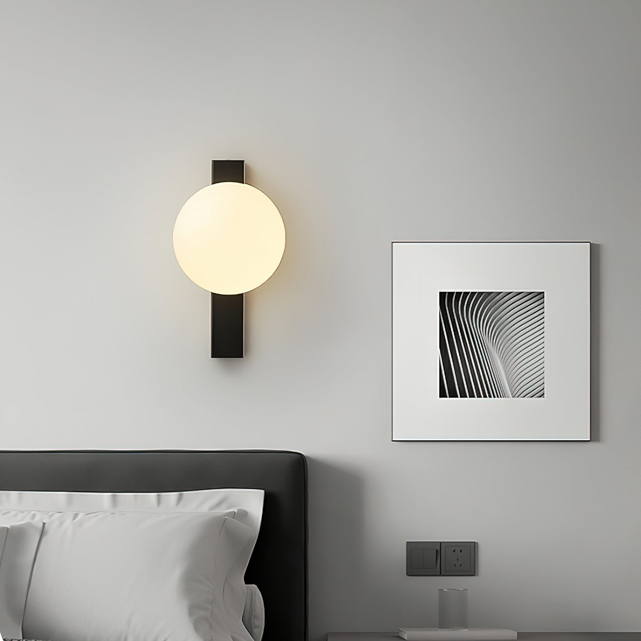 Lámpara de Pared LED Moderna Circ 3720, Difusor Esférico, Acabado Negro, Ideal para Interiores, 15.7 cm Diámetro 4