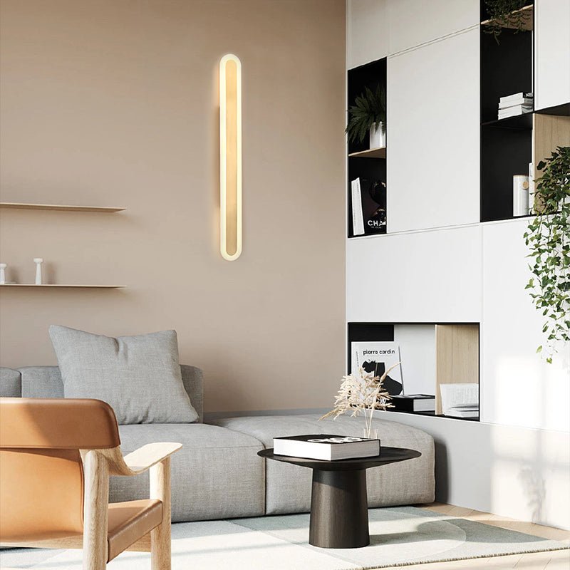 Lámpara de Pared LED Moderna con Acabado en Bronce y Diseño de Tiras Largas 1