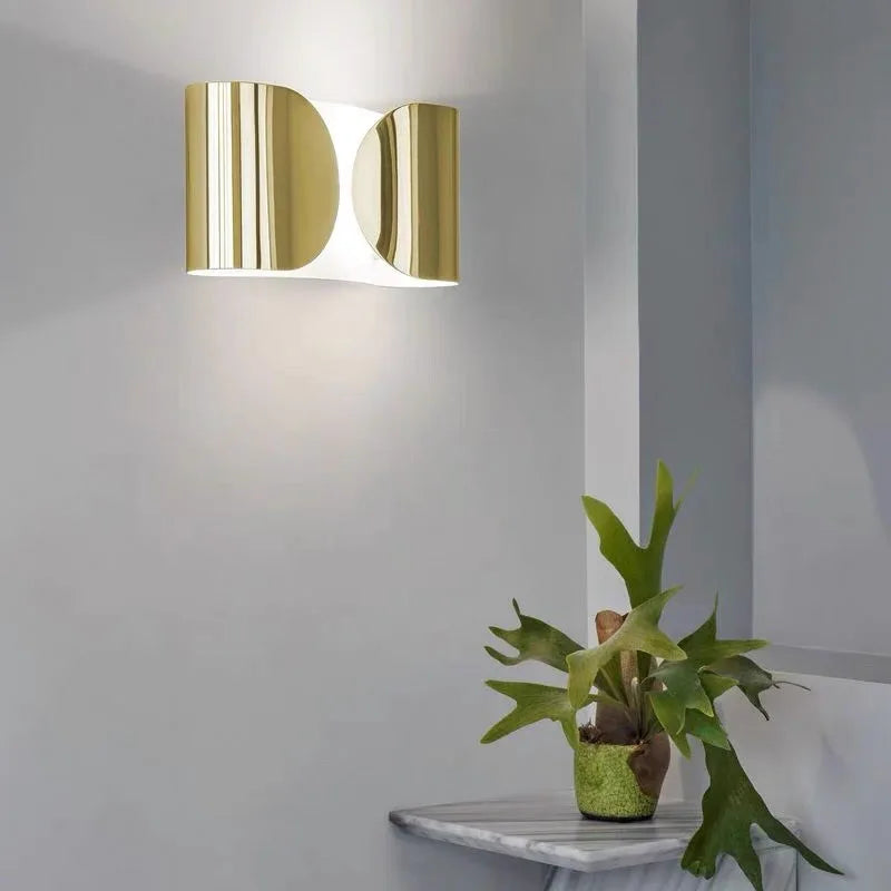 Lámpara de Pared LED Moderna con Diseño Minimalista para Iluminación Elegante en Casa y Oficina 1