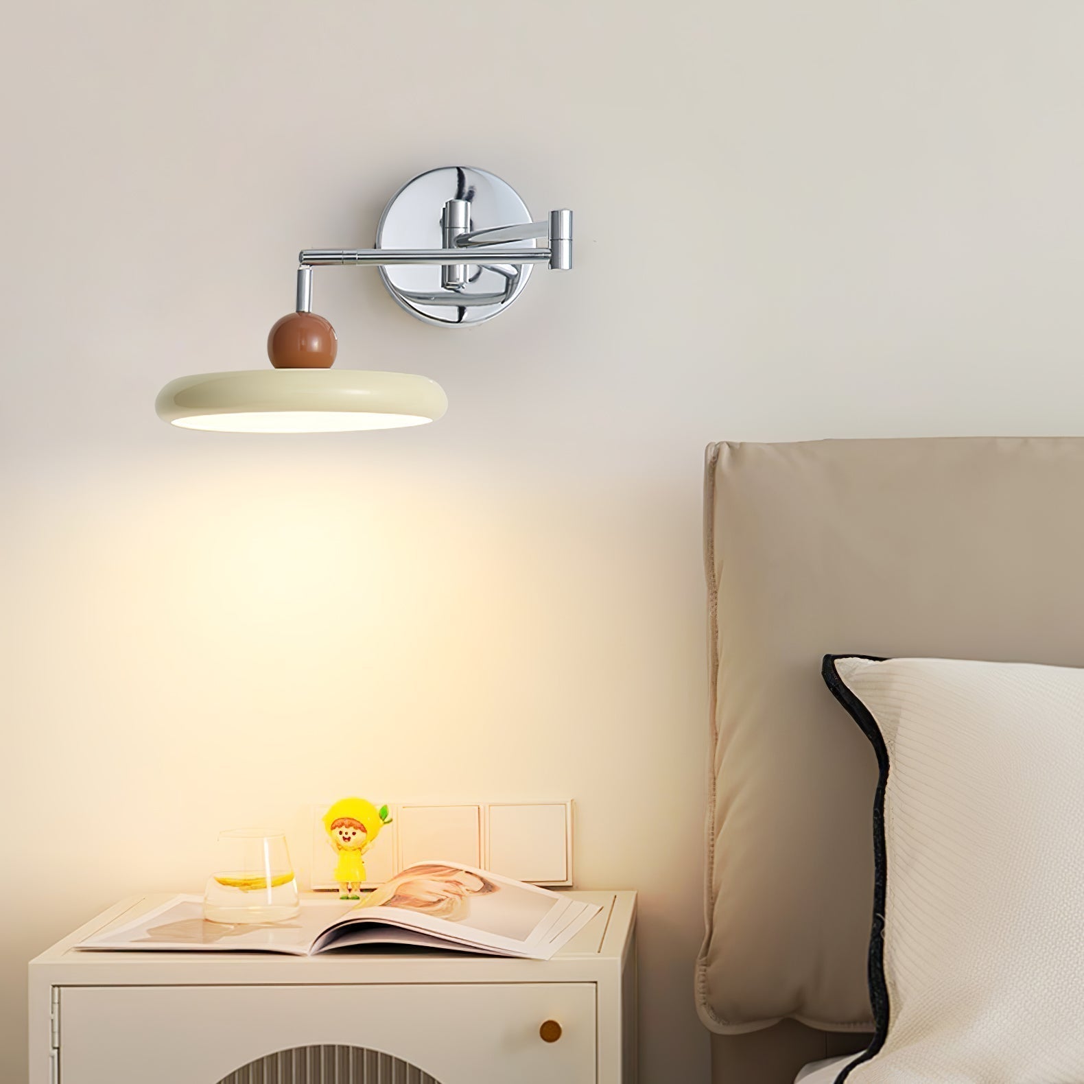 Lámpara de Pared LED con Brazo Ajustable de Metal y Acrílico, Diseño Moderno para Salones y Dormitorios 0