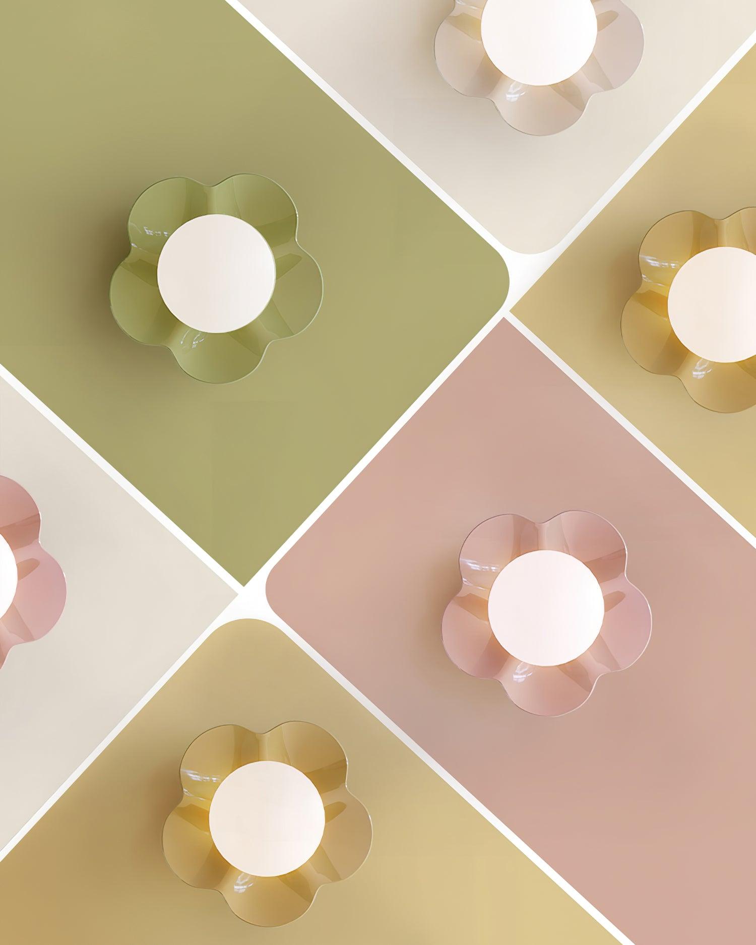 Lámpara de Pared La Fleur de Resina y Vidrio – Diseño Floral, Tamaño Compacto 4