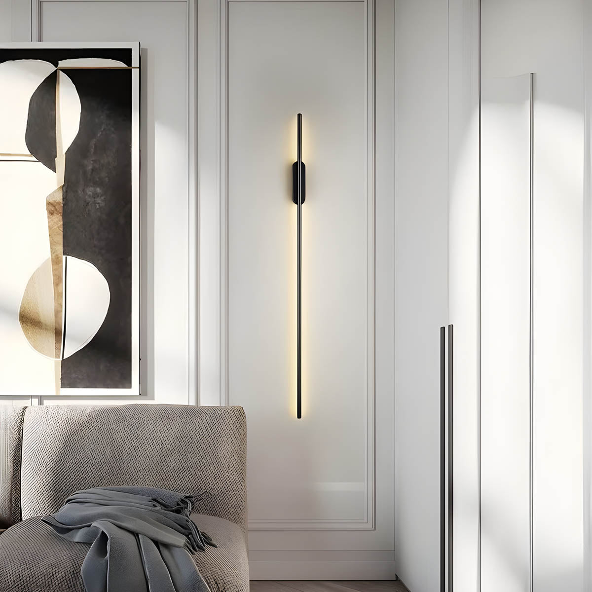 Lámpara de Pared Moderna Lance en Aluminio y Silicona, Aplique Pared Elegante para Iluminación Interior, Tamaños Disponibles 23.6 a 47 2