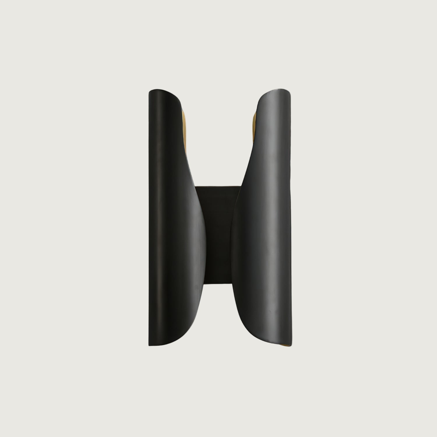 Lámpara de Pared Moderna de Latón Cepillado y Negro para Interiores – Guardian Wall Light 1