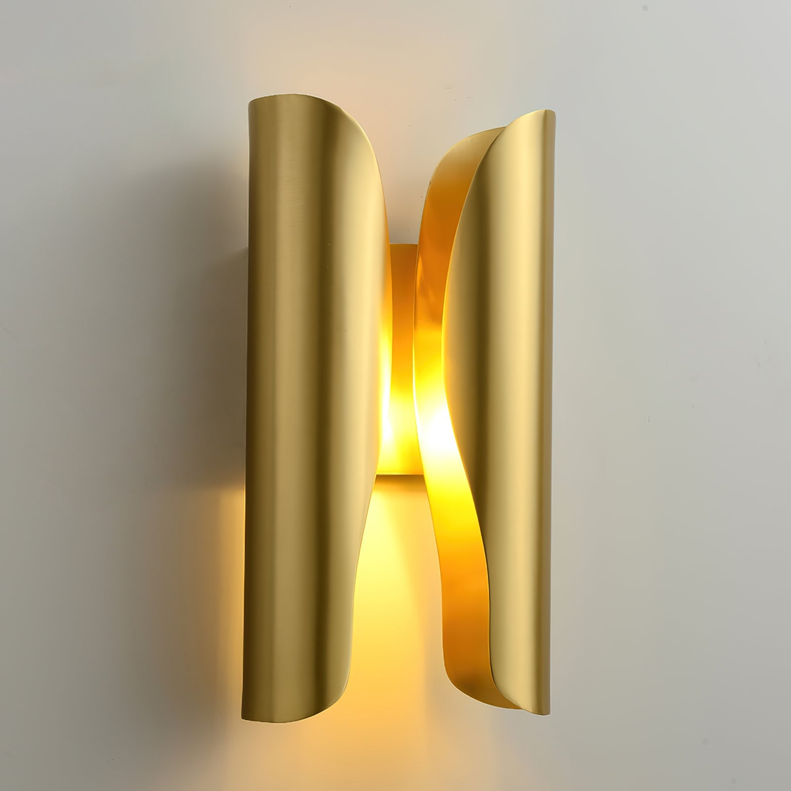 Lámpara de Pared Moderna de Latón Cepillado y Negro para Interiores – Guardian Wall Light 8